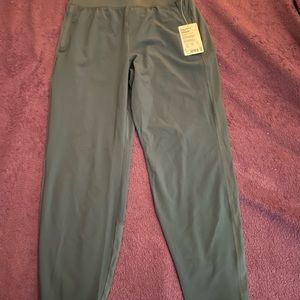 NWT Athleta Run With It Pant.